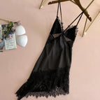 Black / M