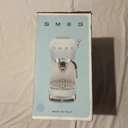 Manual Espresso Machine with Steam Wand, 15 Bars of Pressure, Pastel Blue