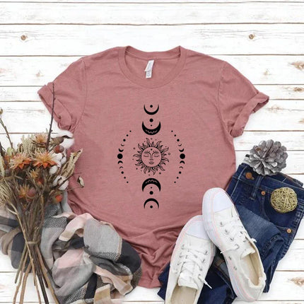 Sun and Moon Stars T-Shirt Celestial Tshirt Boho Sun Moon T-Shirts Women Short Sleeve T Shirts Retro Mystical Tee Women Clothes