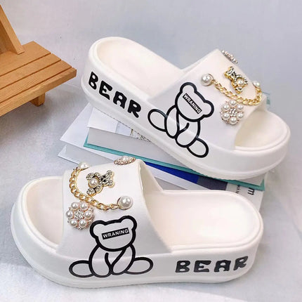New Thick-Soled Slippers for Women, Made of Eva Material, Ultra-Light, Soft and Comfortable, Slip-On Slippers for Outdoor Wear, Cute Golden Bear Set, Beach Sandals