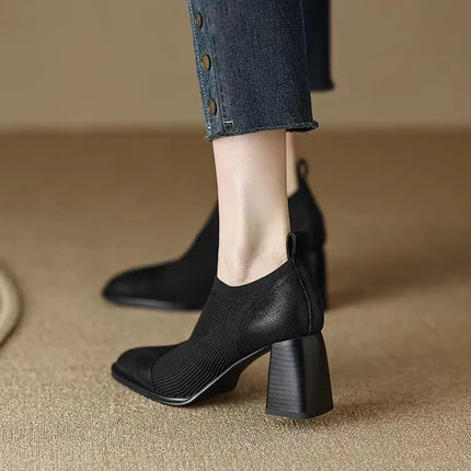 Retro Women's Shoes Square Head French High Heels Women's Ankle Boots Deep Cut Single Shoes 2026 Spring New Small Leather Shoes