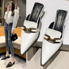 WHITE / 39