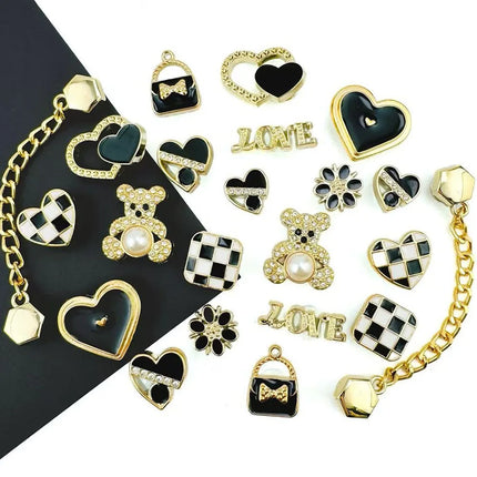 22PCS Luxury Shoe Charms Set Accessories for Clogs Shoe Buckle Heart Shaped Diamond Bear Letter Gold Chain DIY Shoes Decoration