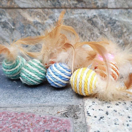 Pet Cat Toys Sisal Feather Ball Cat Scratch Ball Toys Pet Supplies Random Color  игрушки для кошек