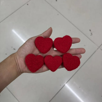 5pcs/pack Soft Wool Felt Heart Newborn Photography Props Adorable Solid Color Handmade DIY Studio Baby Photo Shoot Accessories