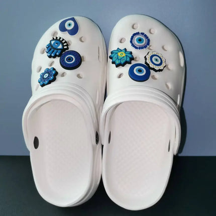 Woman Slippers With Halloween Charms Sandals Women Flip Flops Designer Shoes White Black Clogs Beach Comfortable Platform Mules