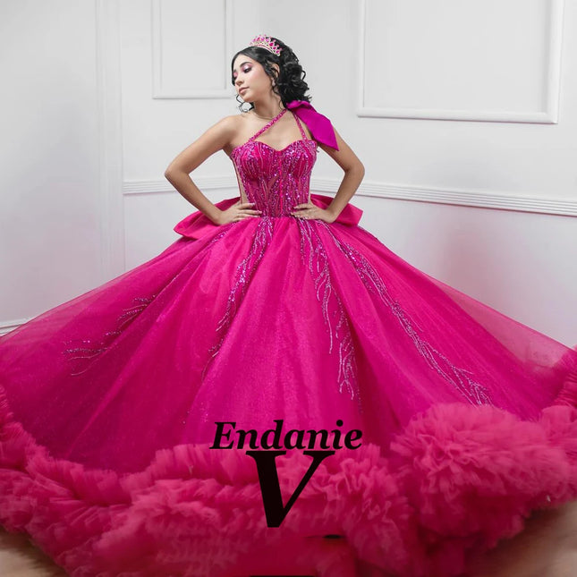 Vendanie Exquisite Beadings Quinceanera-Kleider für Mädchen One Shoulder Schleife Korsett Illusion Faltenrock Vestidos De 15 Plus Individualisierbar