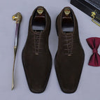 Brown / 38