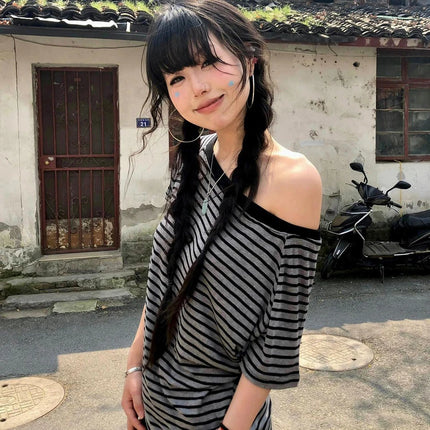 Tonngirls Y2k Japanese T Shirt Women Striped Off Shoulder Grunge Tops Streetwear 2000s Aesthetic Tshirts American Retro Tops Tee