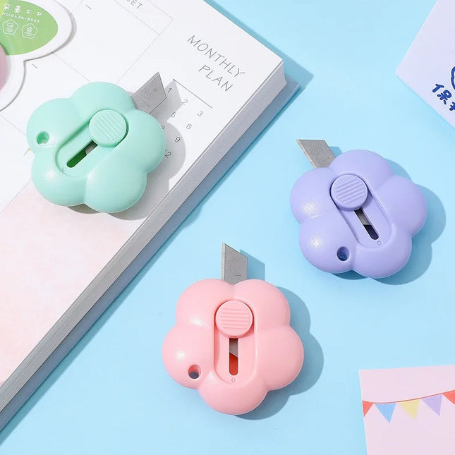Lovely Flowers Portable Utility Knife Paper Cutter Cutting Paper Razor Blade Letter Envelope Opener Knife Office Stationery