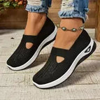 black / 40