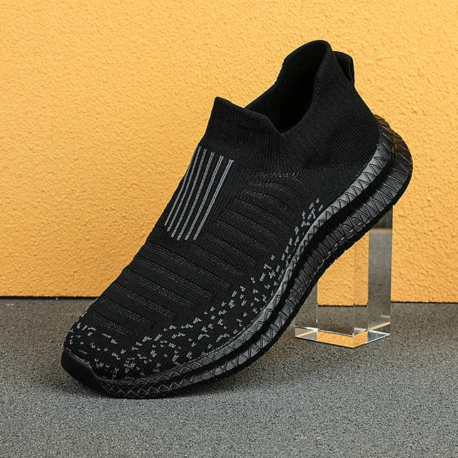 Breathable Men Casual Shoes Lightweight Outdoor Male Walking Shoes Anti-slip Men's Sneakers Slip on - product image 6
