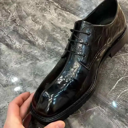 2025 New exquisite light luxury versatile handsome personality high sense cool men's pure leather casual and comfortable shoes