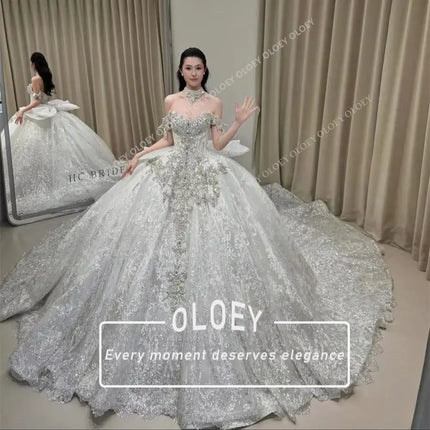 OLOEY Luxury Princess Wedding Dress Lace Crystals Sweetheart Neck Bridal Gown With Sleeves Women's Quinceanera Dress Customized