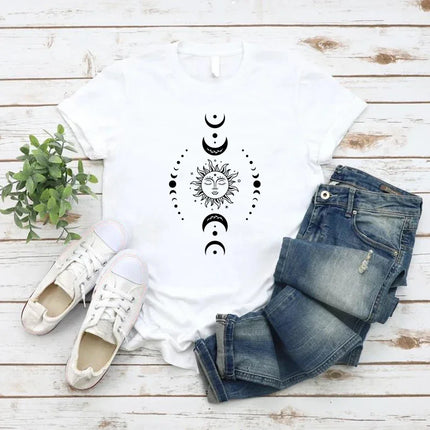 Sun and Moon Stars T-Shirt Celestial Tshirt Boho Sun Moon T-Shirts Women Short Sleeve T Shirts Retro Mystical Tee Women Clothes