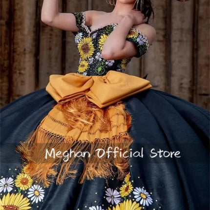 Mexico Black Off The Shoulder Bow Quinceanera Dresses Bead Embroidery 2024 Birthday Luxury Dress Feather Formal Gown Customized