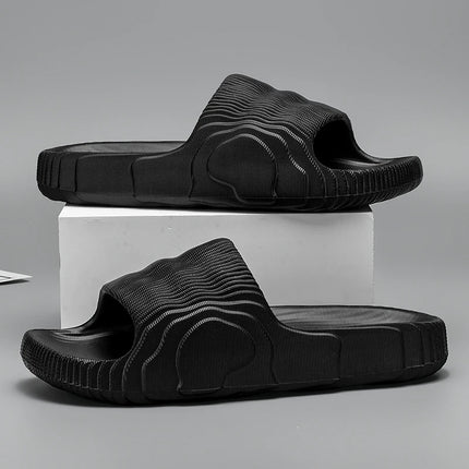 Man Fashion Sandals Solid Beach Slippers Summer Non Slip Sandals Soft Unisex Slides Women Luxury Outdoor Ultralight Shoes