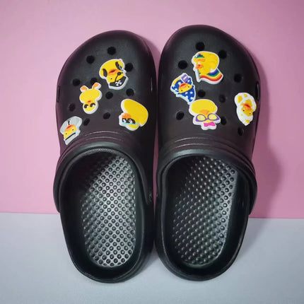 Woman Slippers With Halloween Charms Sandals Women Flip Flops Designer Shoes White Black Clogs Beach Comfortable Platform Mules