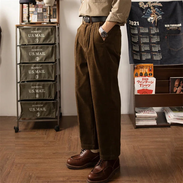 Red Tornado Herren Cordhose mit Bundfalten, Braun, Relaxed Fit, Vintage Heritage Stil, Arbeitshose