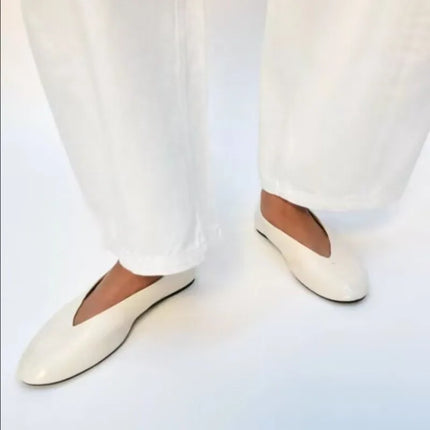 2026 New Lightweight Single Shoes Round Toe Shallow Mouth Slip-on Soft Sole Comfort Flat Shoes