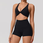 Black 4 / L