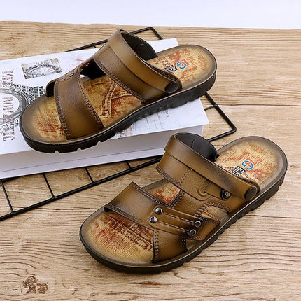 Sandals men's summer casual beach shoes men's Korean version of soft-soled outer wear dual-purpose oil-sprayed men's sandals