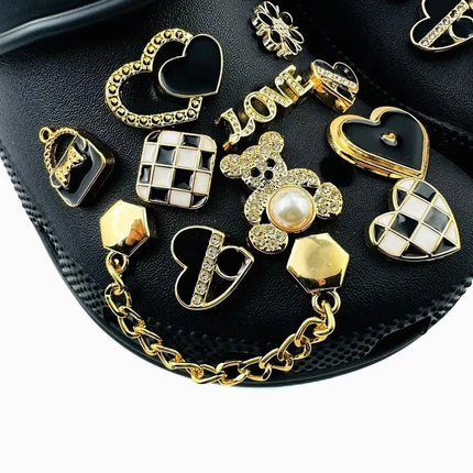 22PCS Luxury Shoe Charms Set Accessories for Clogs Shoe Buckle Heart Shaped Diamond Bear Letter Gold Chain DIY Shoes Decoration