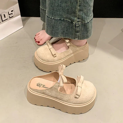Women's platform slippers with bow and closed toe, perfect for spring and summer 2025, versatile for petite women.