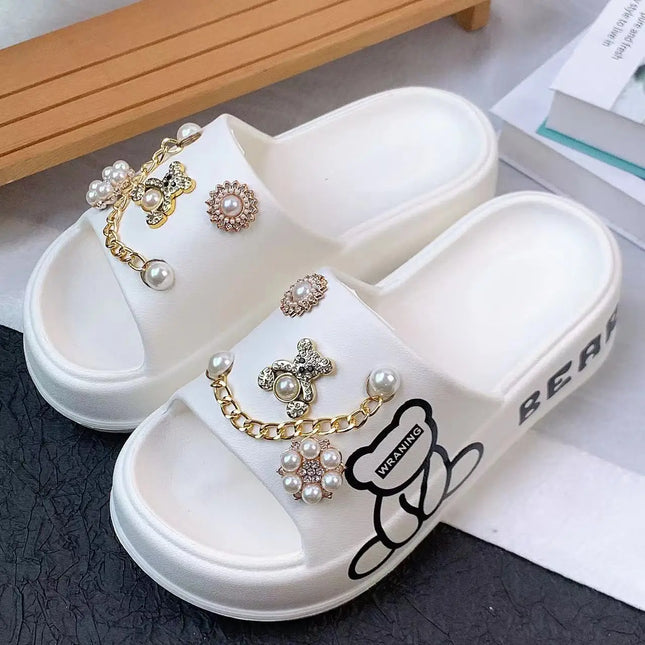 New Thick-Soled Slippers for Women, Made of Eva Material, Ultra-Light, Soft and Comfortable, Slip-On Slippers for Outdoor Wear, Cute Golden Bear Set, Beach Sandals