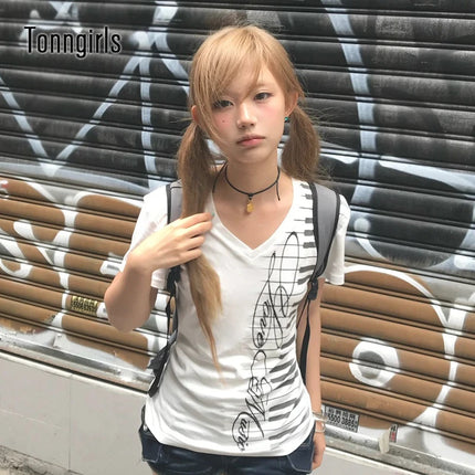 Tonngirls Y2k Aesthetic T Shrit Women V Neck Print Graphic Tops Japanese 2000s Vintage Tee Tops E-girls American Retro Tshirts