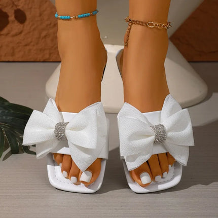 2026 Summer New Women's Bow Flat Slippers Design Comfortable Casual Slippers Outdoor Non Slip and Wear Resistant Flat Sandals