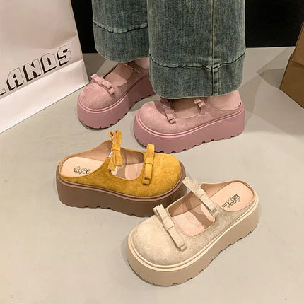 Women's platform slippers with bow and closed toe, perfect for spring and summer 2025, versatile for petite women.