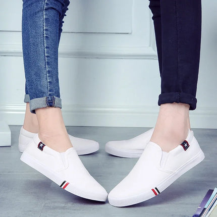 Men Casual Shoes Slip on Canvas Loafers Comfortable Walking Flats for Man Dude Non Slip Soft Moccasins Sneakers Summer