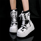 white -605 / 39