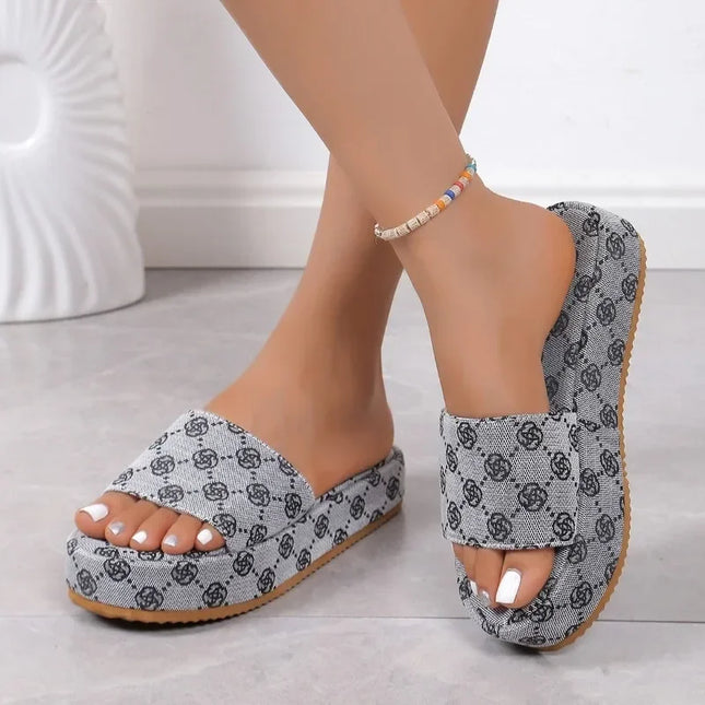 Women Platform Slippers Women Shoes Designer Flat Sandals Outdoor Floral Sandals Ladies Beach Shoes Sandalias For women