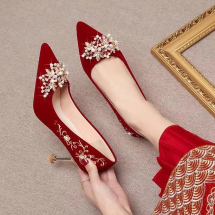 Chinese-style wedding shoes for brides, 2026 new Xiuhe wedding dress shoes, convertible, red high heels with thin heels