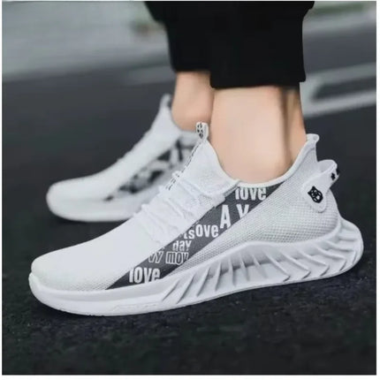 Breathable Air Mesh Casual Sports Shoes 2026 Spring and Autumn Soft Soled Running Shoes Coconut Fashionable Men's Woven Shoes