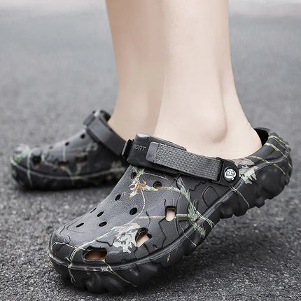 New Summer Men's Sandals New Home Garden Shoes Comfortable and Lightweight Men Slippers Non-Slip Soft - product image 5