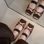 Brown / 35