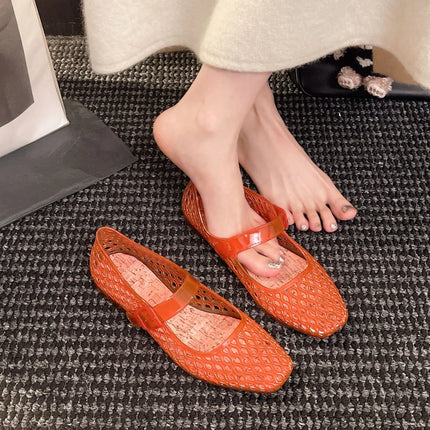 French hollow sandals for women's summer fashion with a single buckle and breathable flat bottom crystal sole