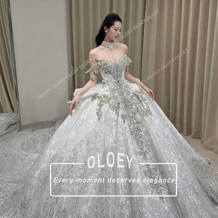 OLOEY Luxury Princess Wedding Dress Lace Crystals Sweetheart Neck Bridal Gown With Sleeves Women's Quinceanera Dress Customized