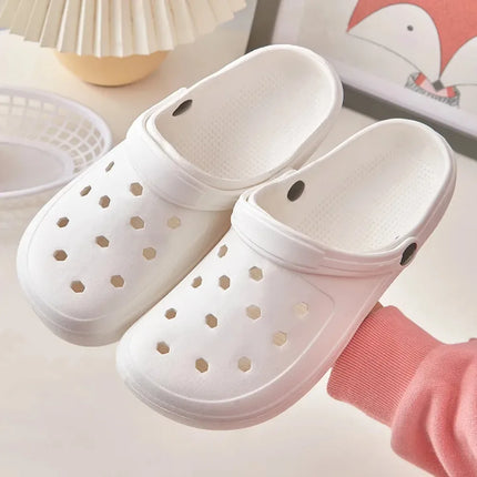 Women Summer DIY Clogs Fashion Bear Pearl Decor Beach Slides Cave Hole Garden Shoes Casual Flats Female (Independently Packaged)