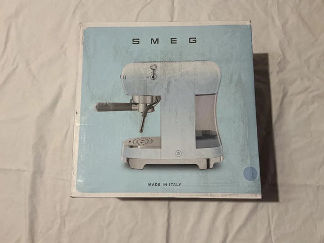 Manual Espresso Machine with Steam Wand, 15 Bars of Pressure, Pastel Blue