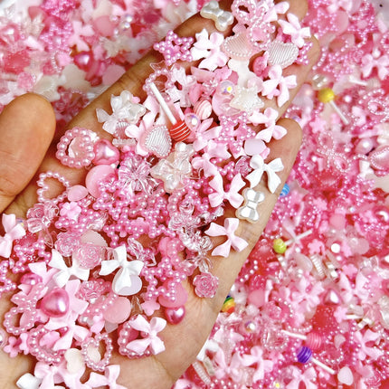 100Pcs/Bag Cute Bow Flower Star Heart Nail Charms Randomly Mixed Sweet Hollow Pearl Heart Nail Art Decorations Accessories