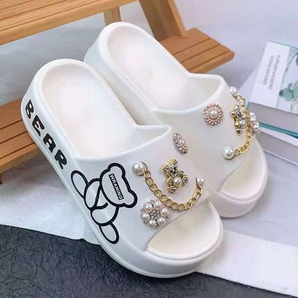 New Thick-Soled Slippers for Women, Made of Eva Material, Ultra-Light, Soft and Comfortable, Slip-On Slippers for Outdoor Wear, Cute Golden Bear Set, Beach Sandals