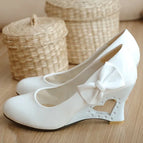 White / 34