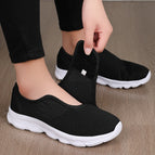 Black White / 43