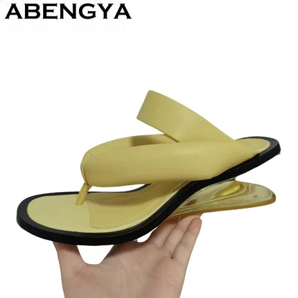 2025 Summer Strange Wedge Heel Flip Flops Slippers Women Fashion Leather Clear Mid Heel Rome Sandals Casual Beach Mules Femme