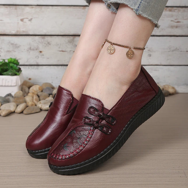 Women's Leather Flat Shoes, Spring and Autumn Women's Loafers, Single Classic Mom Shoes, Anti-Slip Comfortable and Free Shipping