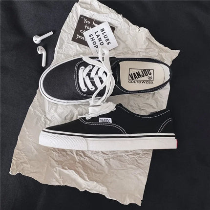 Casual Flats Canvas Sneakers Women Outdoor Solid Color Shallow Sports Shoes Tennis Female Streetwear Lace Up Vulcanize Shoes